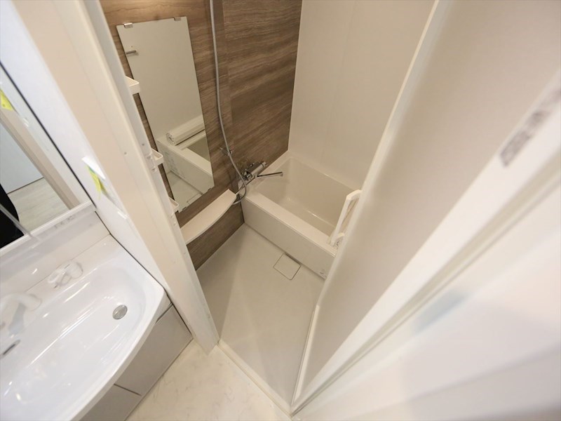 バス・シャワールーム　バスルーム　浴室暖房乾燥機付き