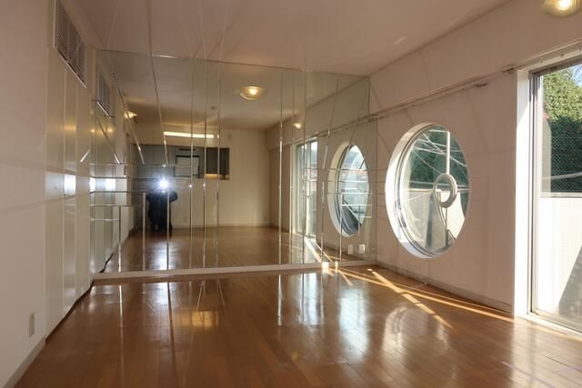 居室・リビング　■エアコン■24時間換気システム