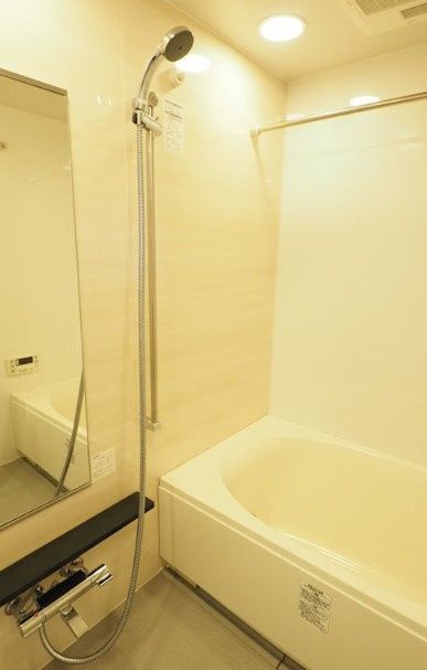 バス・シャワールーム　☆ゆっくりくつろげるお風呂☆