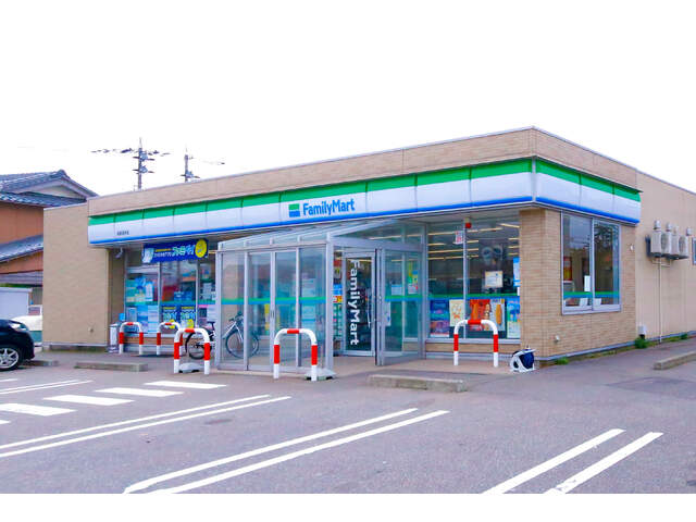 コンビニ　ファミリーマート 能美道林店（コンビニ）まで997m