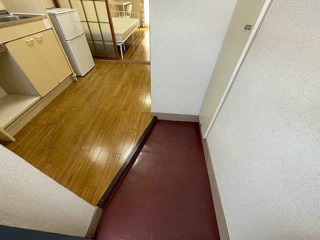 玄関　同タイプのお部屋のお写真です。
