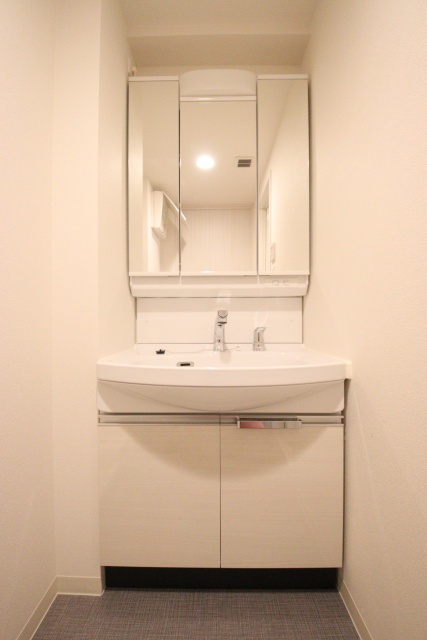 洗面設備　※別室の参考写真の為、現況優先です。