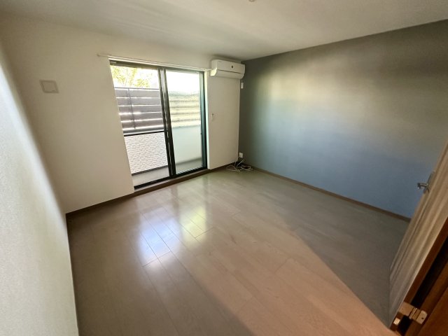 居室・リビング　エアコン付きで初期費用を抑えられます♪