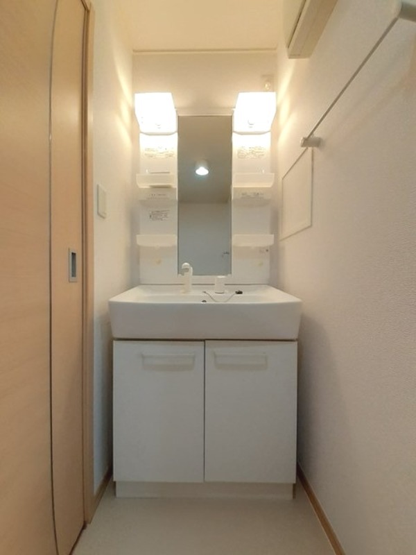 洗面設備　図面と現状に相違がある場合には現状を優先