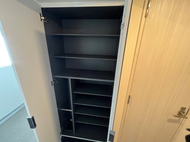 収納　プレサンス丸の内アドブル