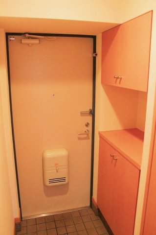 玄関　※別部屋の参考写真となります※現況優先※