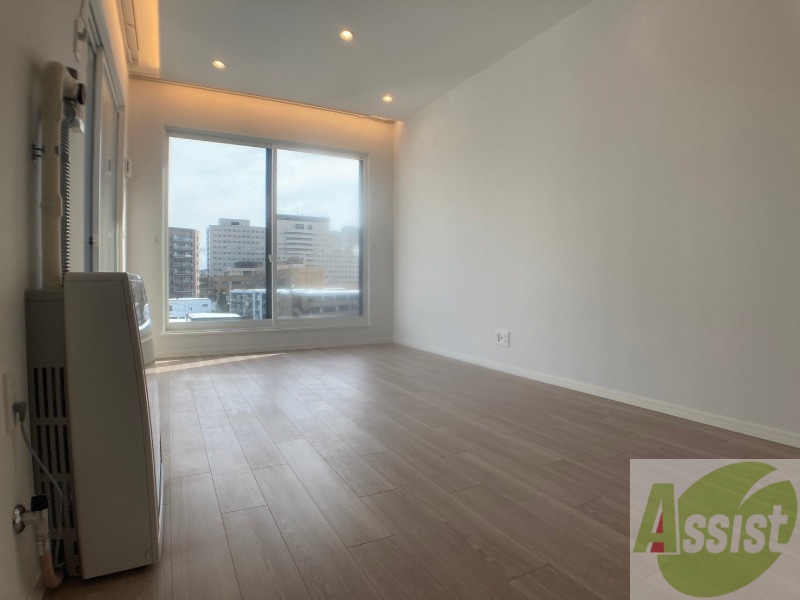 居室・リビング　広くてきれいなリビングです！快適に過ごせそうですね。