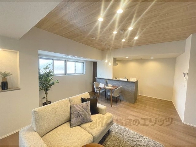 居室・リビング　リビング