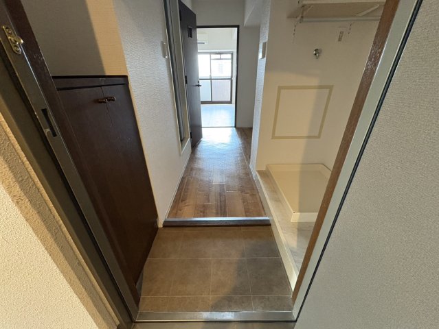 玄関　ライフコア那古野