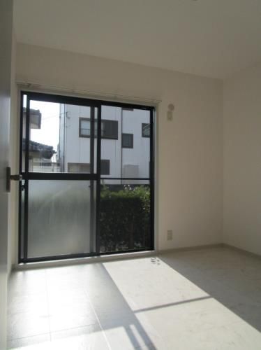 居室・リビング　明るい室内です☆