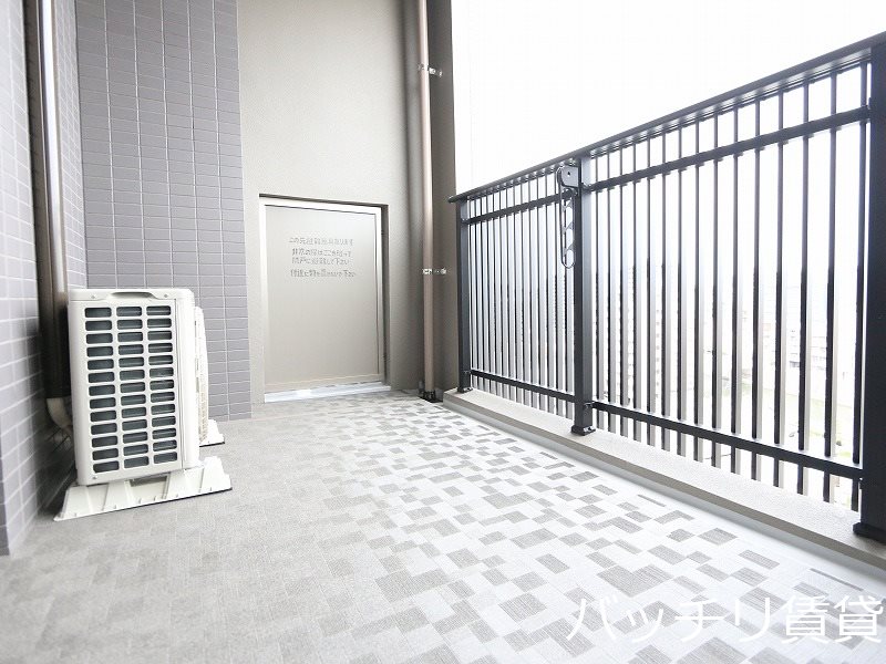 バルコニー　別号室タイプの為、現状を優先いたします