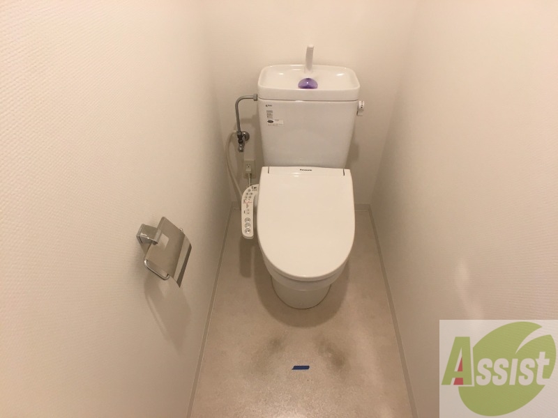 トイレ　トイレです。ウォシュレット付を探している方、おすすめです。