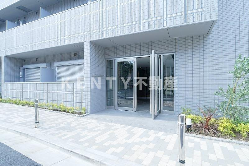 エントランス　建物の内部です