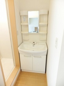 洗面設備　忙しい朝には欠かせない洗面所です♪