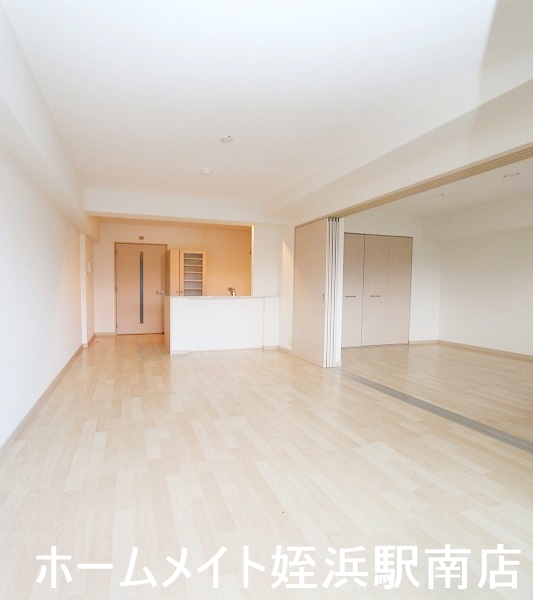 居室・リビング　★広々としたリビングです★