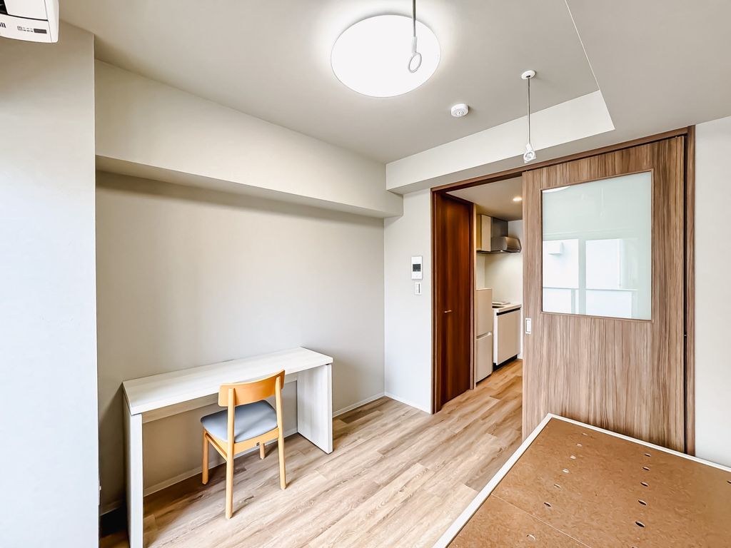 居室・リビング　居室（2階部屋）