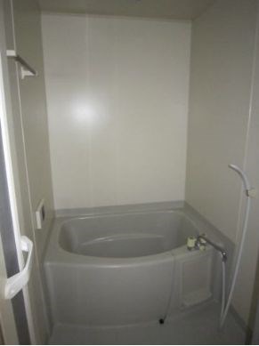 バス・シャワールーム　施工イメージ、同物件別部屋の写真です