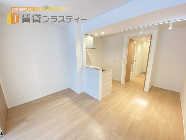 居室・リビング　洋室とつなげて１ＬＤＫとしても利用可！