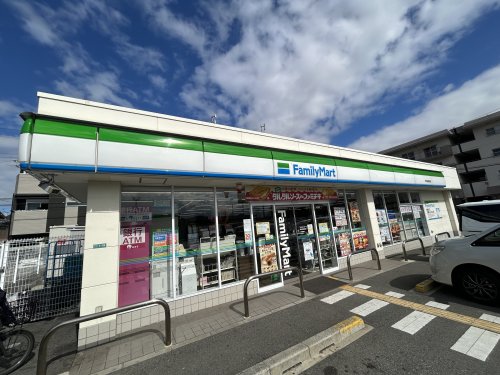 コンビニ　ファミリーマート 堺北長尾町店（コンビニ）まで351m