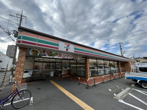 コンビニ　セブンイレブン 堺東雲東町店（コンビニ）まで542m