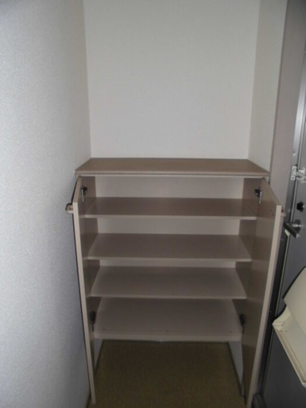 収納　図面と現状に相違がある場合には現状を優先