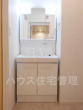 洗面設備　洗髪洗面化粧台