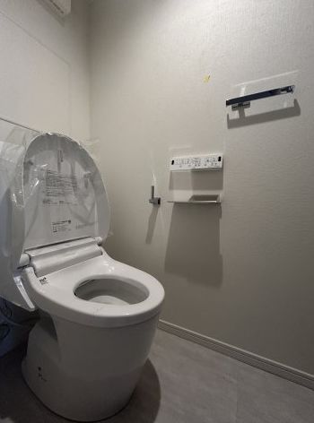 トイレ　別号室参考写真