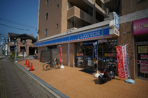 コンビニ　ローソン（コンビニ）まで277m