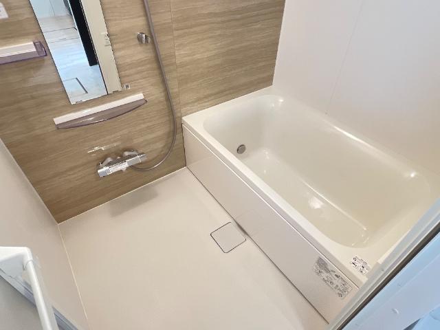 バス・シャワールーム　バス