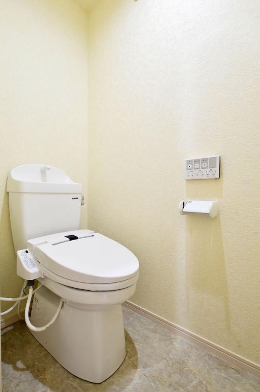 トイレ　トイレ