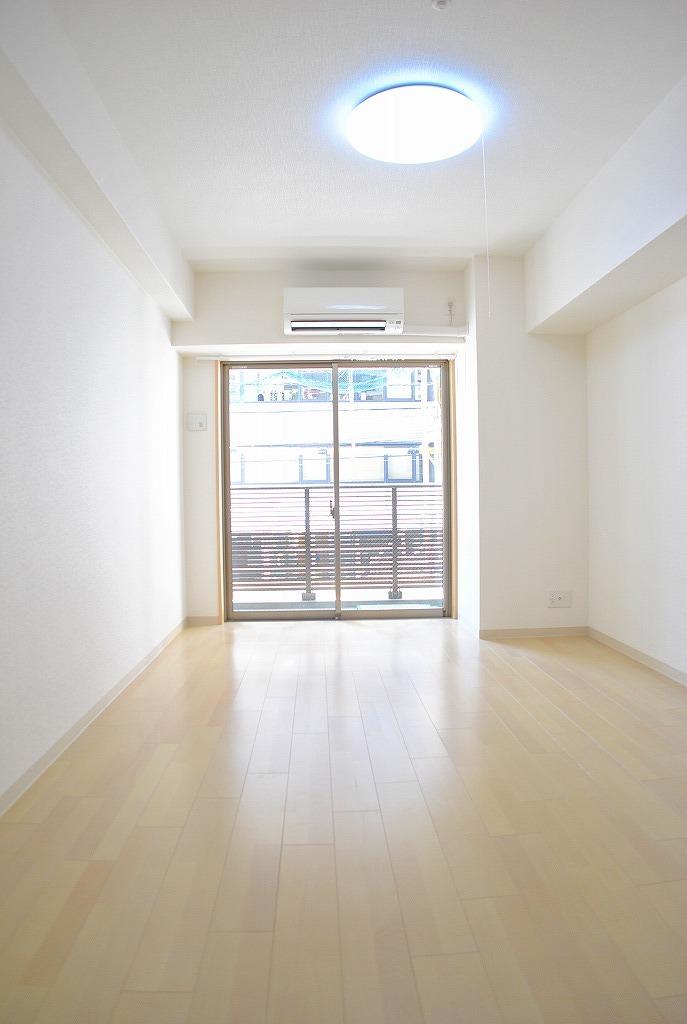 居室・リビング　La Douceur心斎橋（ラドゥセール心斎橋）　洋室