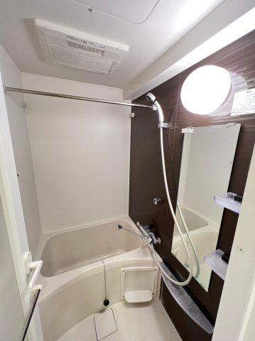 バス・シャワールーム　別部屋参考写真