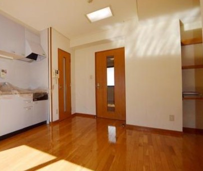 居室・リビング　※同建物別部屋参考写真