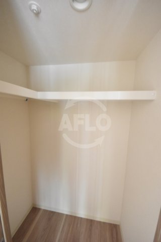 収納　プレサンス京町堀　ウォークインクローゼット