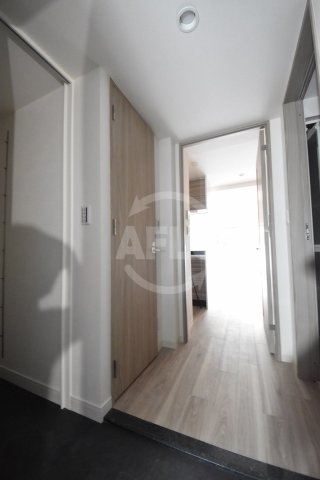 玄関　プレサンス京町堀　玄関