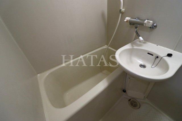 バス・シャワールーム　別物件同型タイプのお写真です。