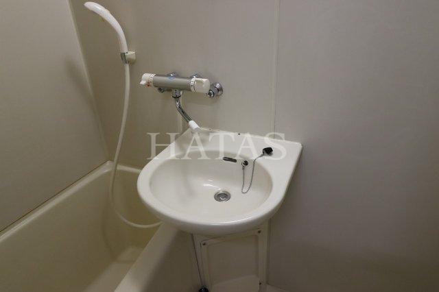 洗面設備　別物件同型タイプのお写真です。