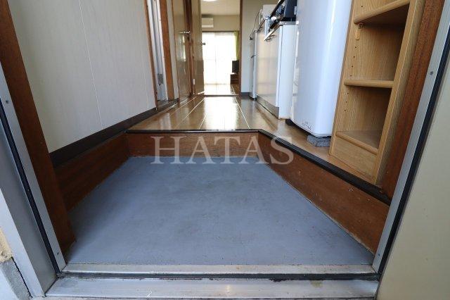 玄関　別物件同型タイプのお写真です。