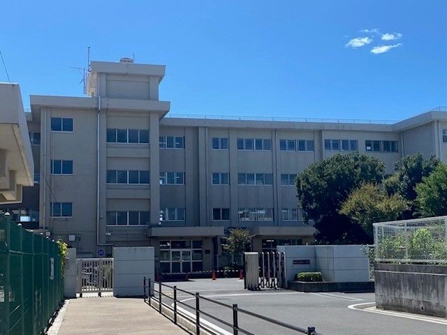 小学校　厚木市立三田小学校（小学校）まで1100m