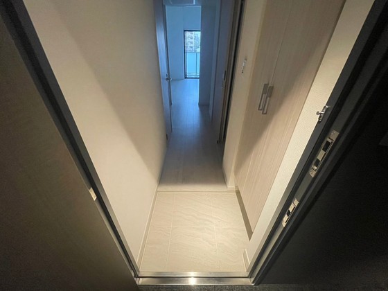 玄関　※別部屋の写真です