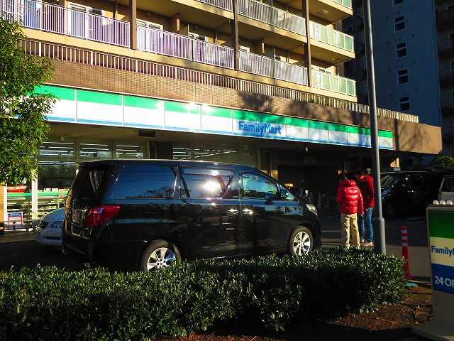 コンビニ　ファミリーマート 東陽六丁目店（コンビニ）まで5m