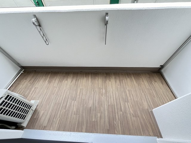 バルコニー　開放的で明るい空間を演出してくれるバルコニーです