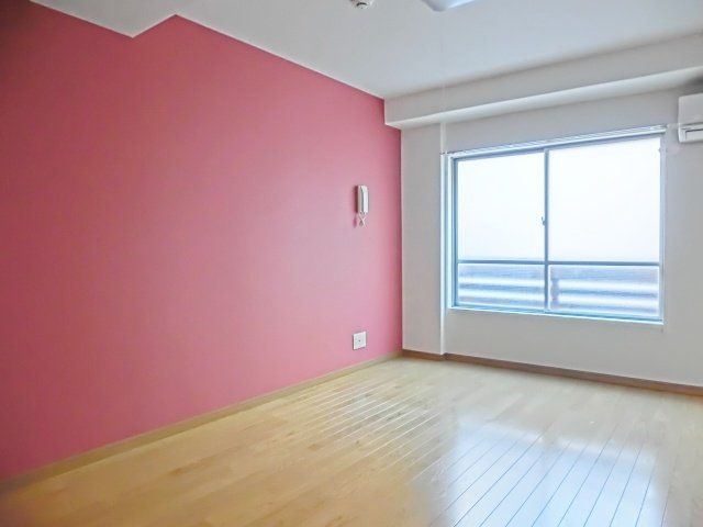 居室・リビング　お洒落なデザインクロス