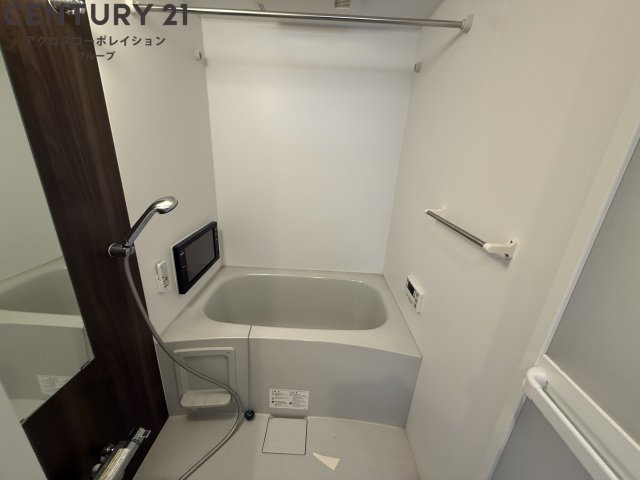 バス・シャワールーム　浴室乾燥機付きで便利！