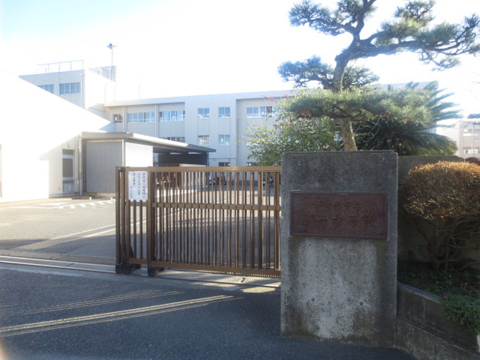 コンビニ　ローソン茅ヶ崎東海岸南店（コンビニ）まで680m