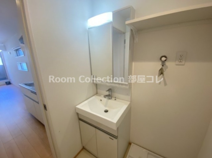 洗面設備　※同物件他部屋写真