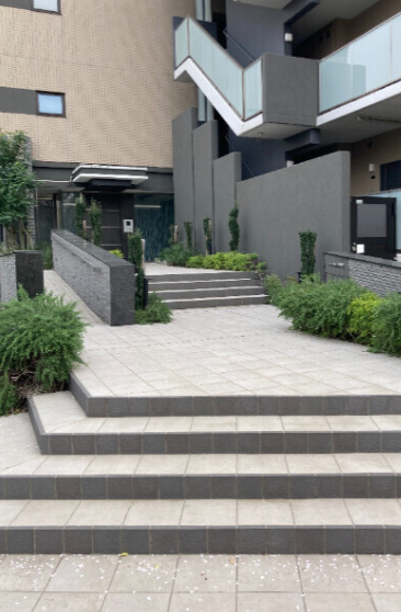 エントランス　マリンルージュ浦安