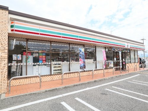 コンビニ　セブンイレブン 大和高田上大谷店（コンビニ）まで1078m