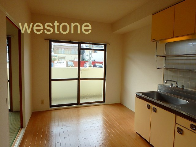 居室・リビング　6帖のリビング