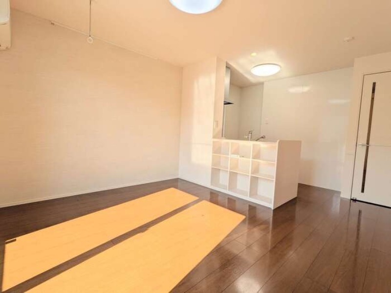 居室・リビング　図面と現状に相違がある場合には現状を優先